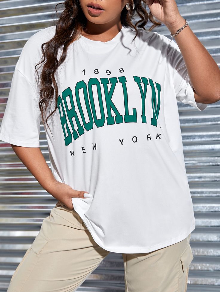 Brooklyn New York Graphic Oversized T-Shirt for Women – Varsity Streetwear Tee
