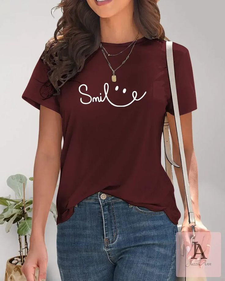 Smile Graphic T-Shirt for Women – Minimal Positive Quote Aesthetic Tee