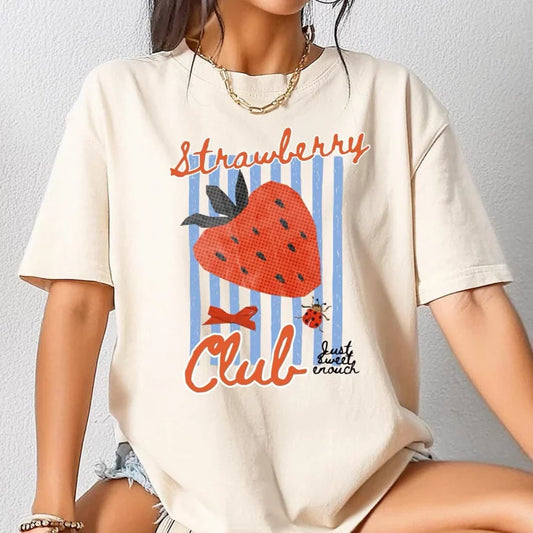 Strawberry Club Graphic T-Shirt for Women – Cute Vintage Strawberry Aesthetic Tee