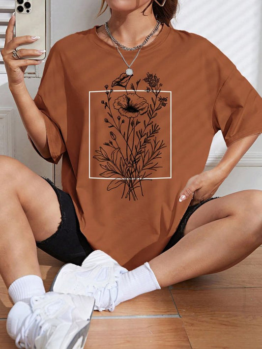 Minimal Botanical Floral Graphic T-Shirt for Women – Vintage Aesthetic Oversized Tee